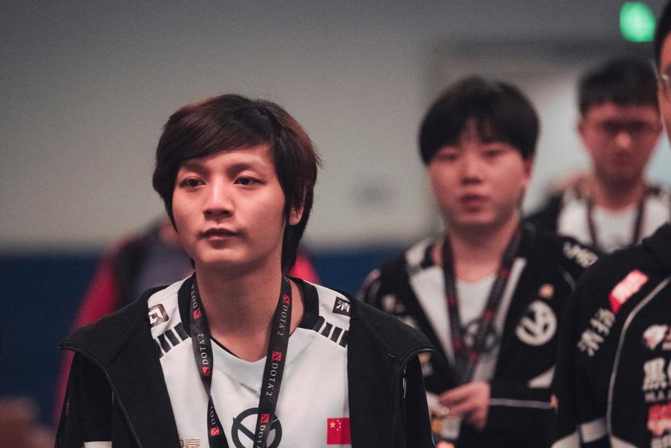 yang,真名周海洋,1996年出生.