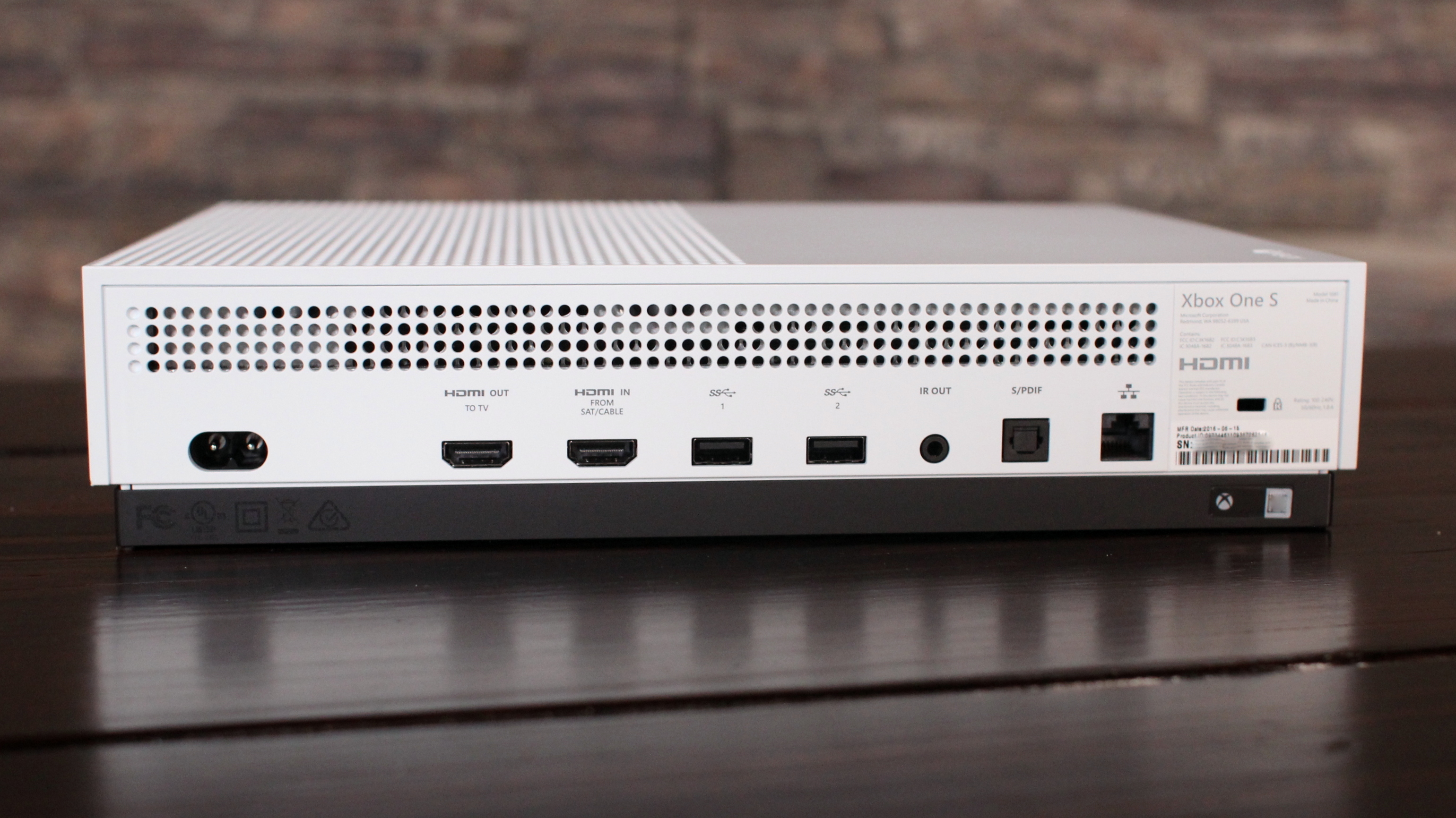 xbox series x将有7个接口,2个hdmi和2个type c接口