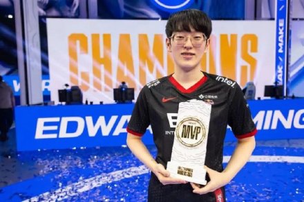 【英雄联盟】外媒公布世界前五中单：Bdd、Chovy、Faker、Scout、ShowMaker入选-第5张