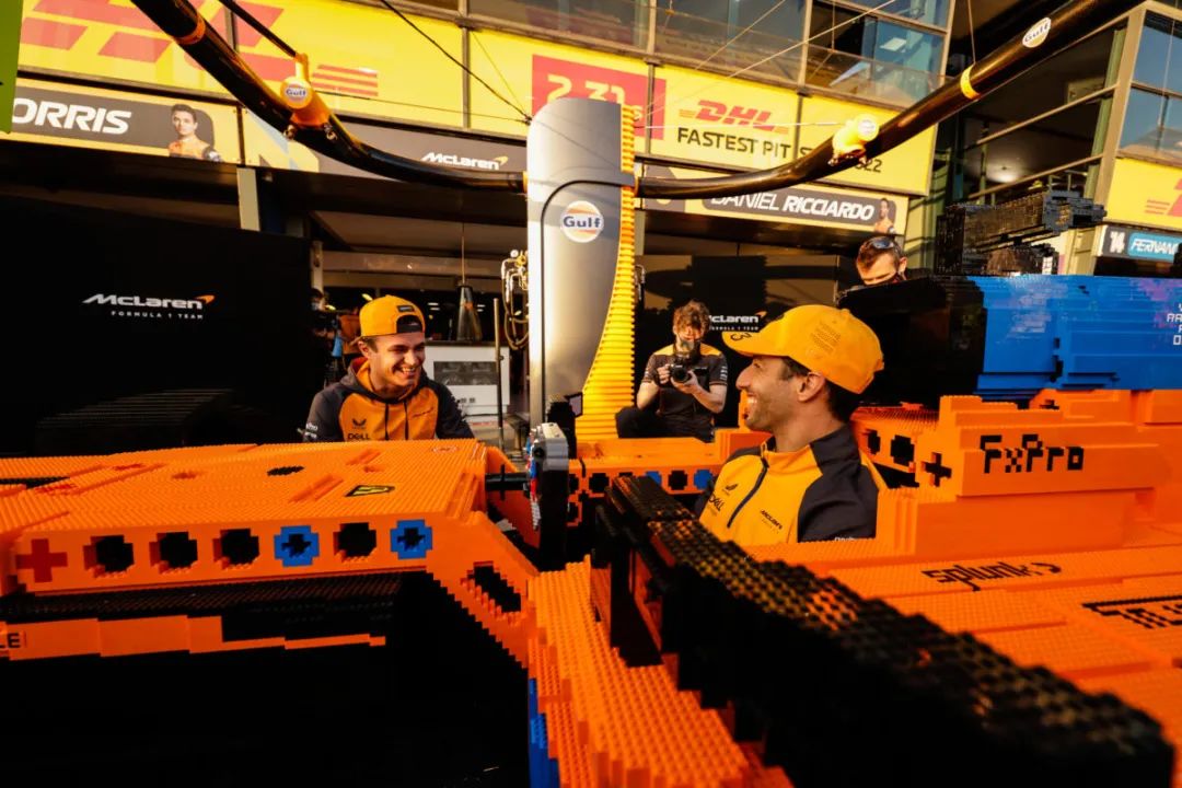 【周边专区】真人大小乐高机械组42141迈凯伦一级方程式赛车出现在澳大利亚大奖赛现场-第6张