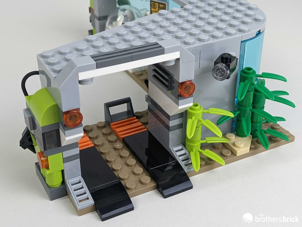 【周邊專區】屬於你的恐龍冒險？樂高侏羅紀世界76949南方巨獸龍和鐮刀龍攻擊開箱評測-第42張