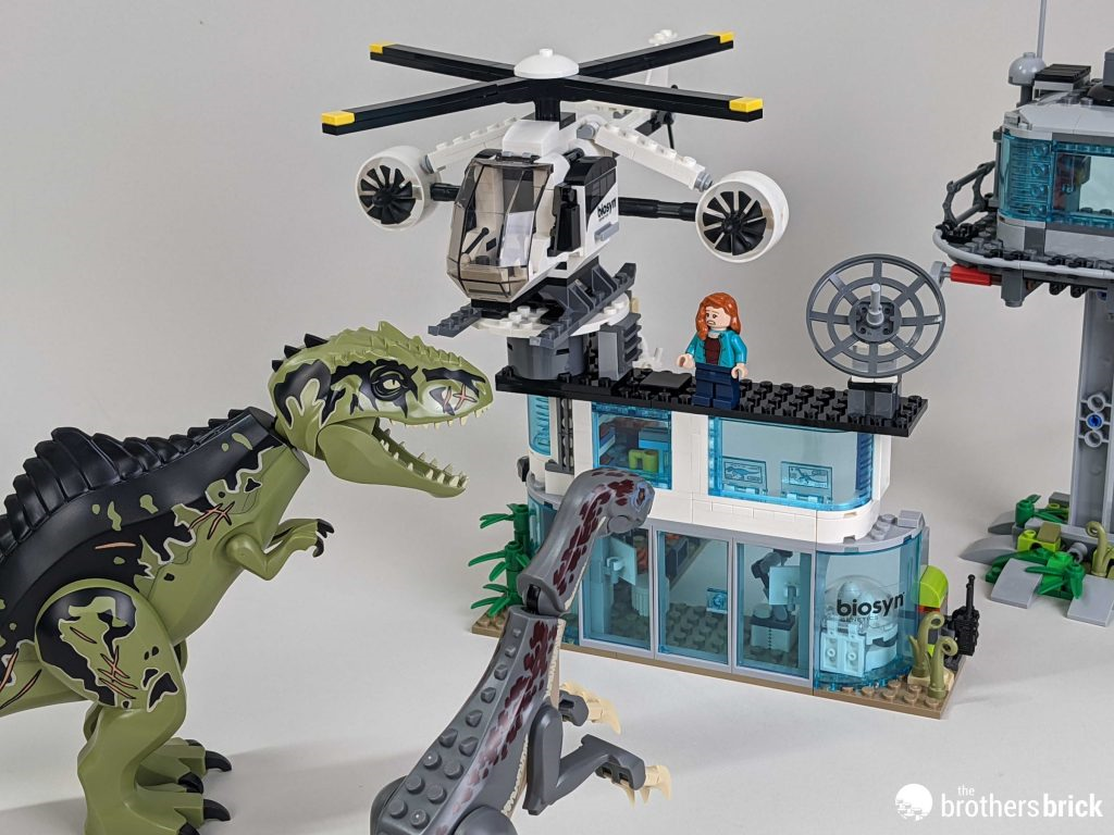 【周邊專區】屬於你的恐龍冒險？樂高侏羅紀世界76949南方巨獸龍和鐮刀龍攻擊開箱評測-第55張