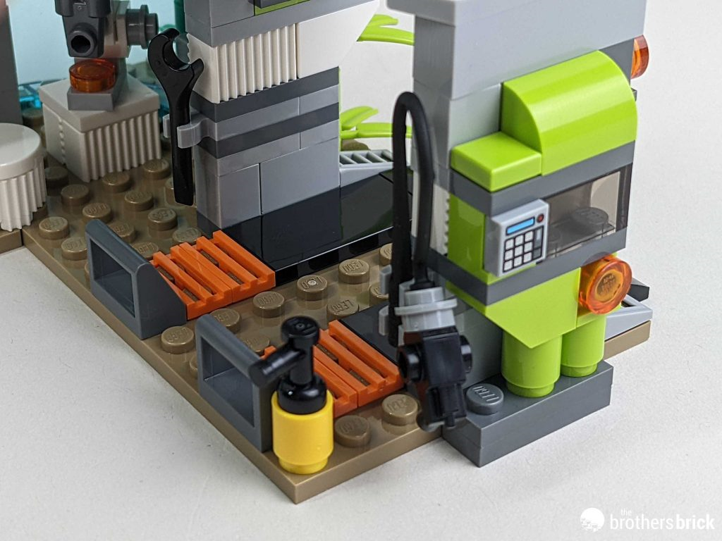 【周邊專區】屬於你的恐龍冒險？樂高侏羅紀世界76949南方巨獸龍和鐮刀龍攻擊開箱評測-第45張