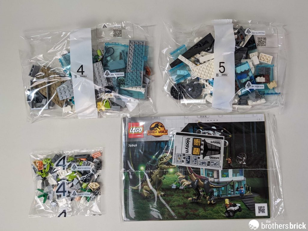 【周邊專區】屬於你的恐龍冒險？樂高侏羅紀世界76949南方巨獸龍和鐮刀龍攻擊開箱評測-第6張