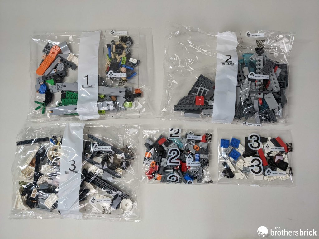 【周邊專區】屬於你的恐龍冒險？樂高侏羅紀世界76949南方巨獸龍和鐮刀龍攻擊開箱評測-第5張