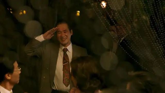 【拉片】「血观音」第二回：你在前厅送礼，我在后院群聊-第38张