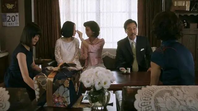 【拉片】「血观音」第二回：你在前厅送礼，我在后院群聊-第11张