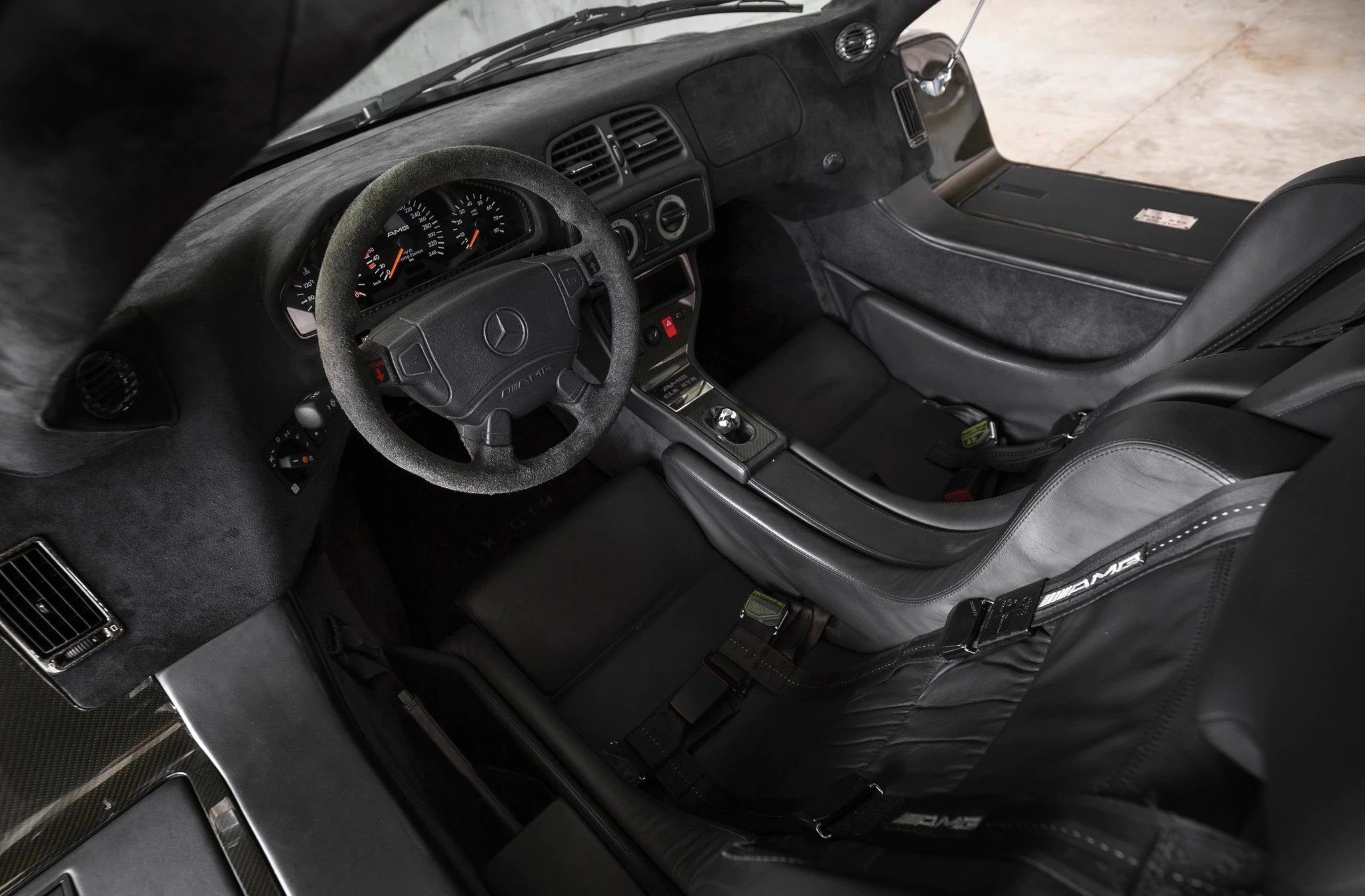 【极限竞速：地平线5 谈车小栏目】梅赛德斯-奔驰 AMG CLK GTR-第5张