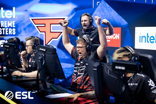 【CS:GO】IEM科隆2022最终章：FaZe与NaVi的宿命对决-第3张