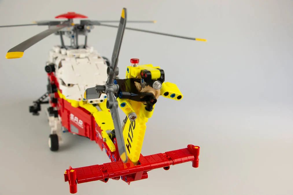 【周邊專區】樂高機械組42145空客H175救援直升機評測-第3張