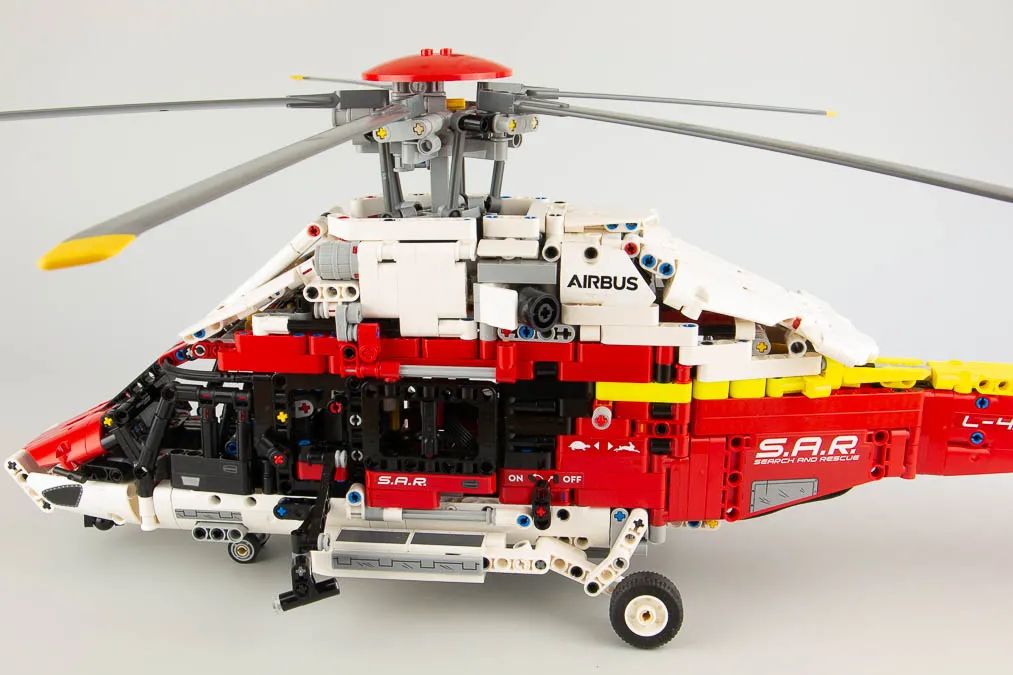 【周邊專區】樂高機械組42145空客H175救援直升機評測-第10張